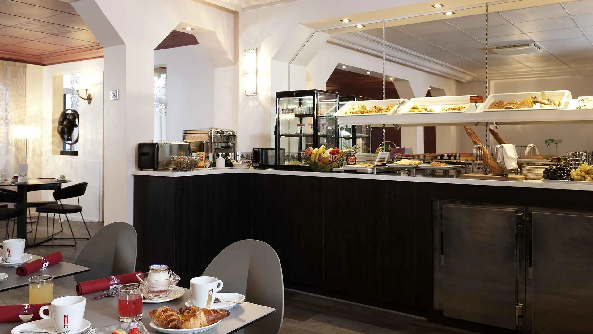 Mercure Paris Opera Faubourg Montmartre Франция
